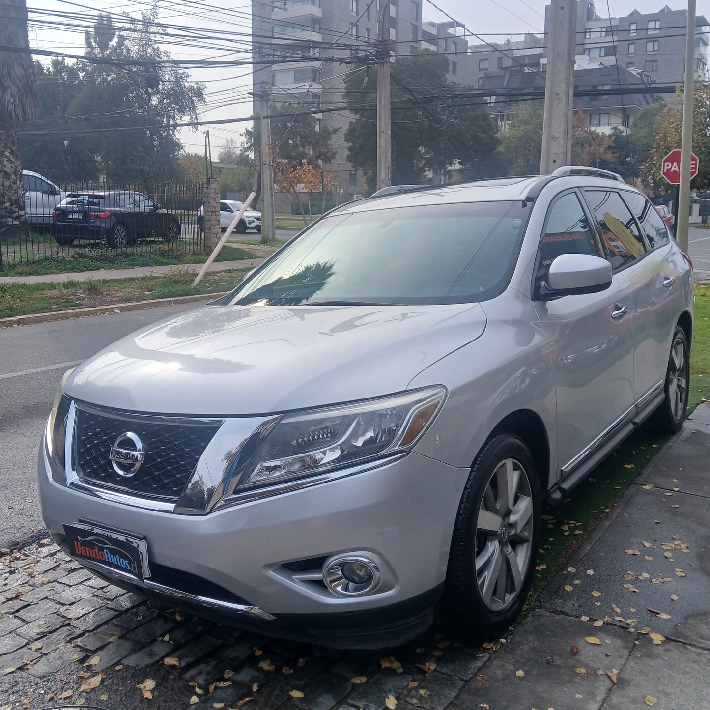 NISSAN PATHFINDER 3.5 V6 4X4 AUTOMÁTICA 2015 | FULL EQUIPO | 3 CORRIDAS DE ASIENTOS