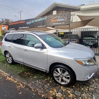 compare product NISSAN PATHFINDER 3.5 V6 4X4 AUTOMÁTICA 2015 | FULL EQUIPO | 3 CORRIDAS DE ASIENTOS