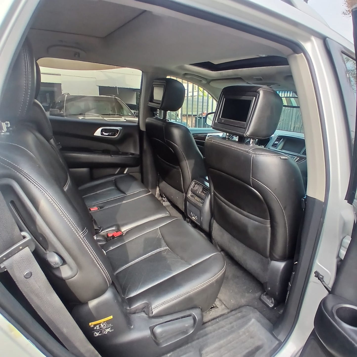 NISSAN PATHFINDER 3.5 V6 4X4 AUTOMÁTICA 2015 | FULL EQUIPO | 3 CORRIDAS DE ASIENTOS