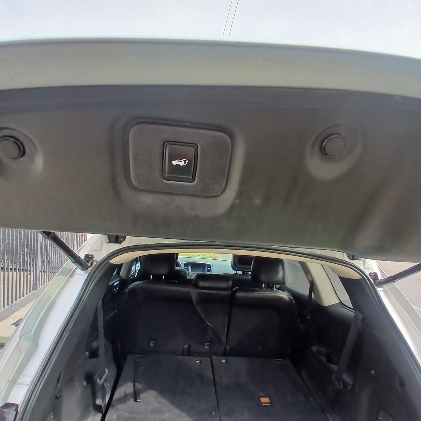 NISSAN PATHFINDER 3.5 V6 4X4 AUTOMÁTICA 2015 | FULL EQUIPO | 3 CORRIDAS DE ASIENTOS
