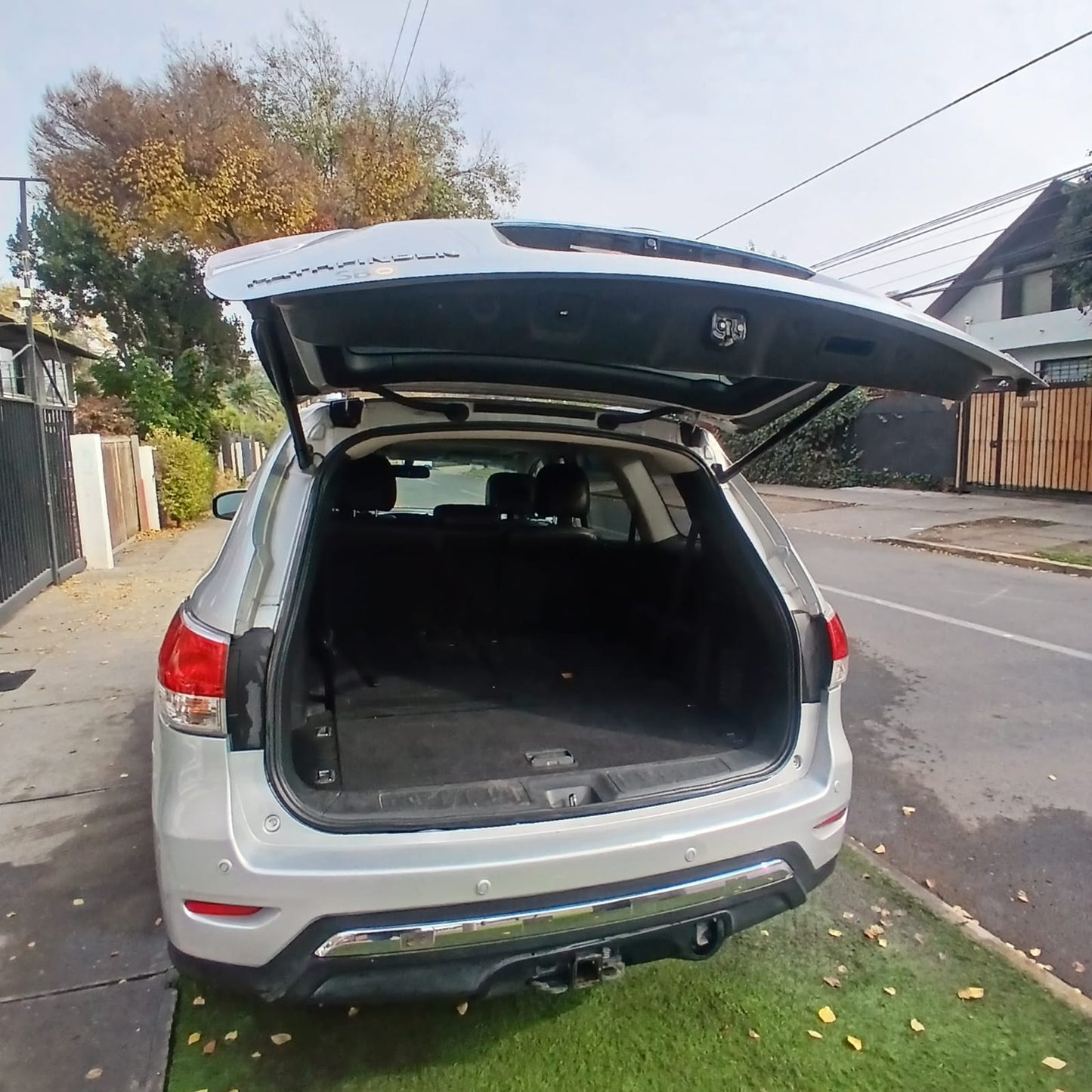 NISSAN PATHFINDER 3.5 V6 4X4 AUTOMÁTICA 2015 | FULL EQUIPO | 3 CORRIDAS DE ASIENTOS