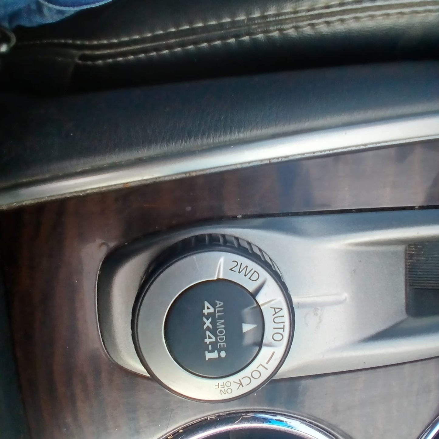 NISSAN PATHFINDER 3.5 V6 4X4 AUTOMÁTICA 2015 | FULL EQUIPO | 3 CORRIDAS DE ASIENTOS