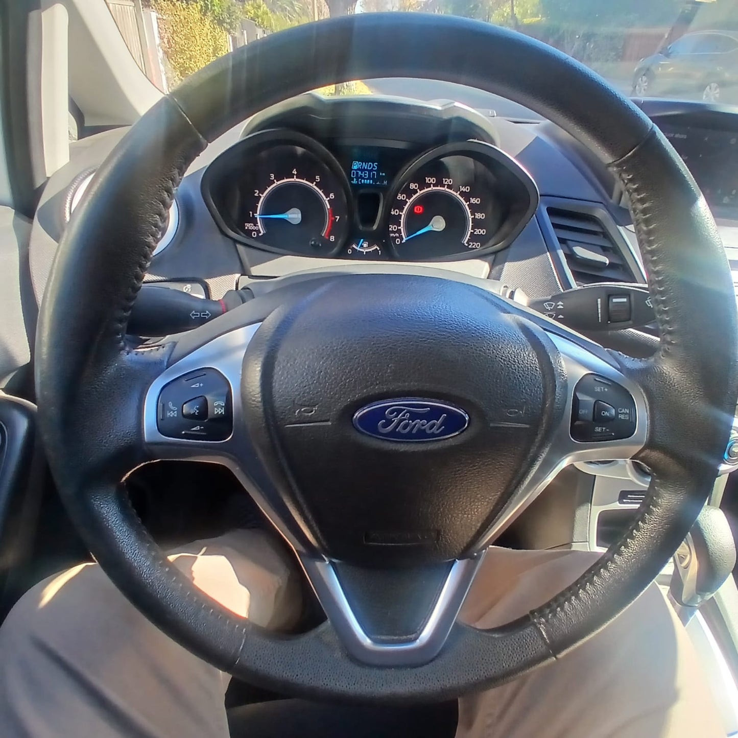 Ford Fiesta Hatchback 1.6 Automático 2019