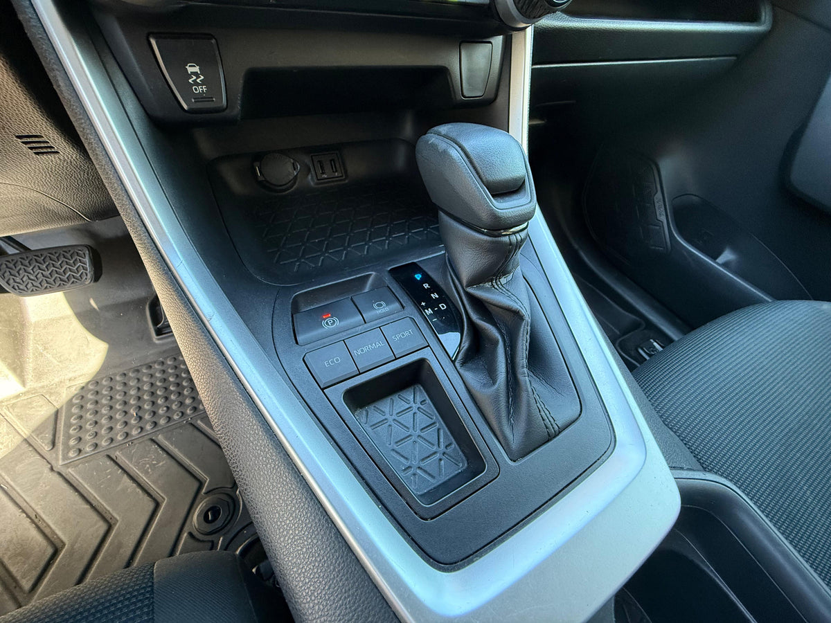 Toyota RAV4 Otto 2.0 automática, modelo 2022