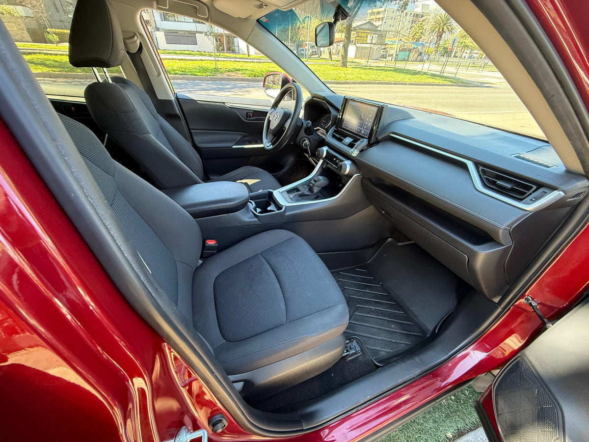 Toyota RAV4 Otto 2.0 automática, modelo 2022