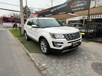 compare product Ford Explorer Limited 2017 motor 2.3 automática