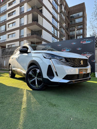 Peugeot 5008 Allure 1.5 Diésel – Elegancia y eficiencia en 3 filas 2021