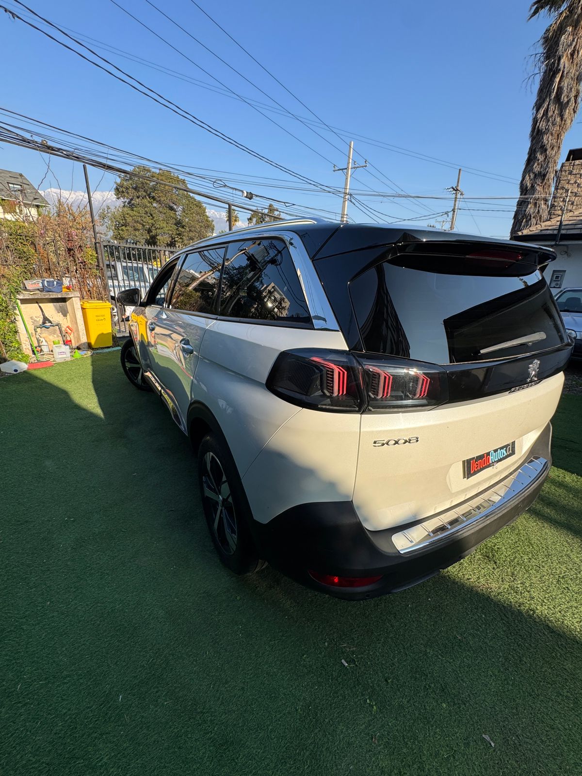 Peugeot 5008 Allure 1.5 Diésel – Elegancia y eficiencia en 3 filas 2021