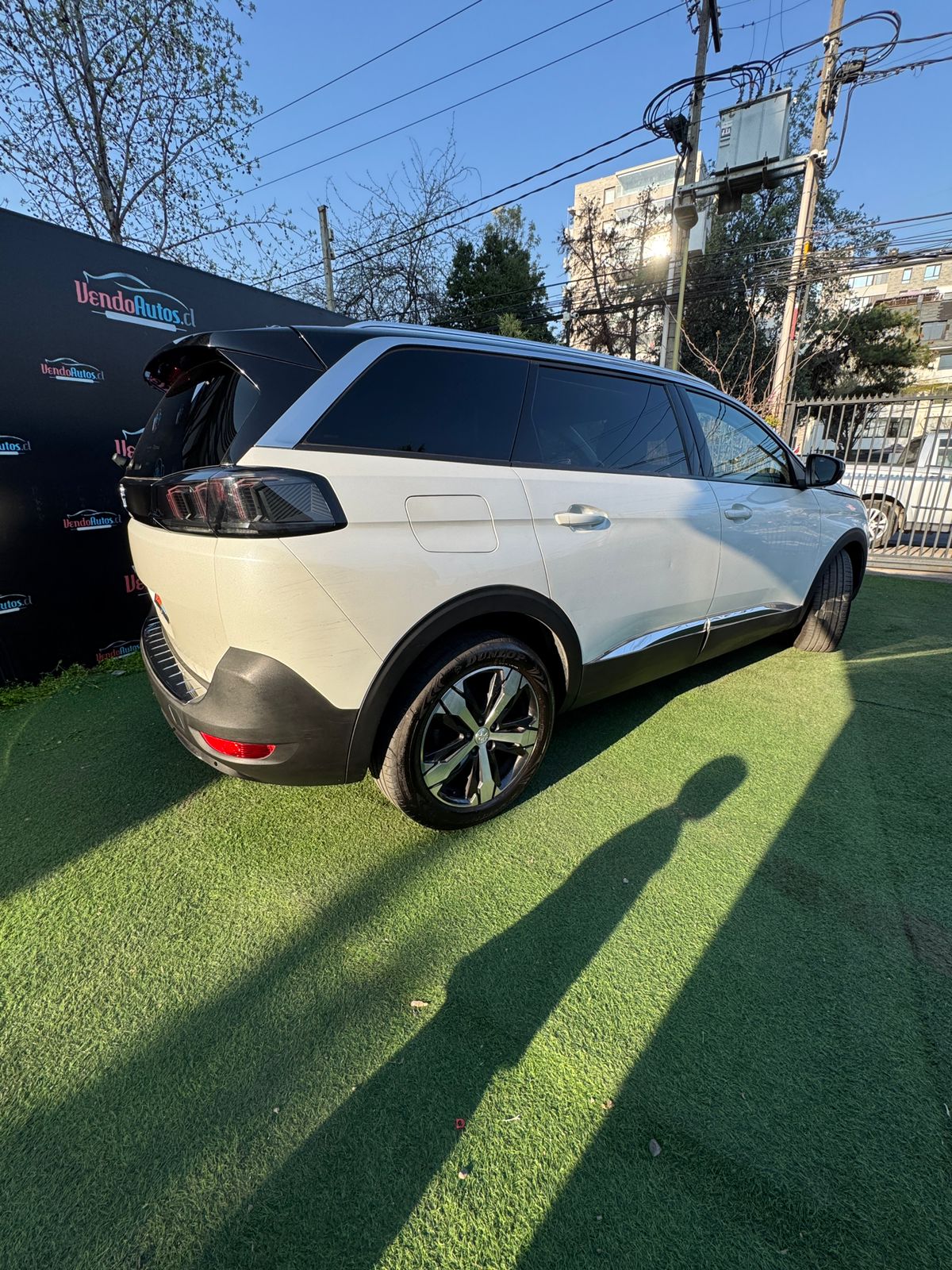 Peugeot 5008 Allure 1.5 Diésel – Elegancia y eficiencia en 3 filas 2021