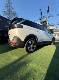 Peugeot 5008 Allure 1.5 Diésel – Elegancia y eficiencia en 3 filas 2021