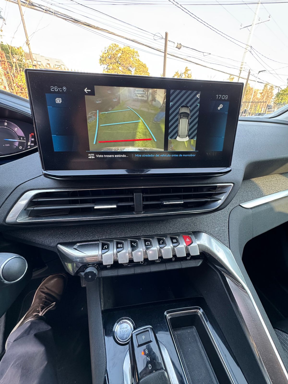 Peugeot 5008 Allure 1.5 Diésel – Elegancia y eficiencia en 3 filas 2021