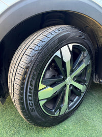 Peugeot 5008 Allure 1.5 Diésel – Elegancia y eficiencia en 3 filas 2021