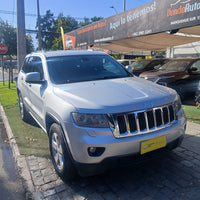 Jeep Grand Cherokee 2012 Laredo 3.6 AT – Potencia, seguridad y confort en un solo SUV