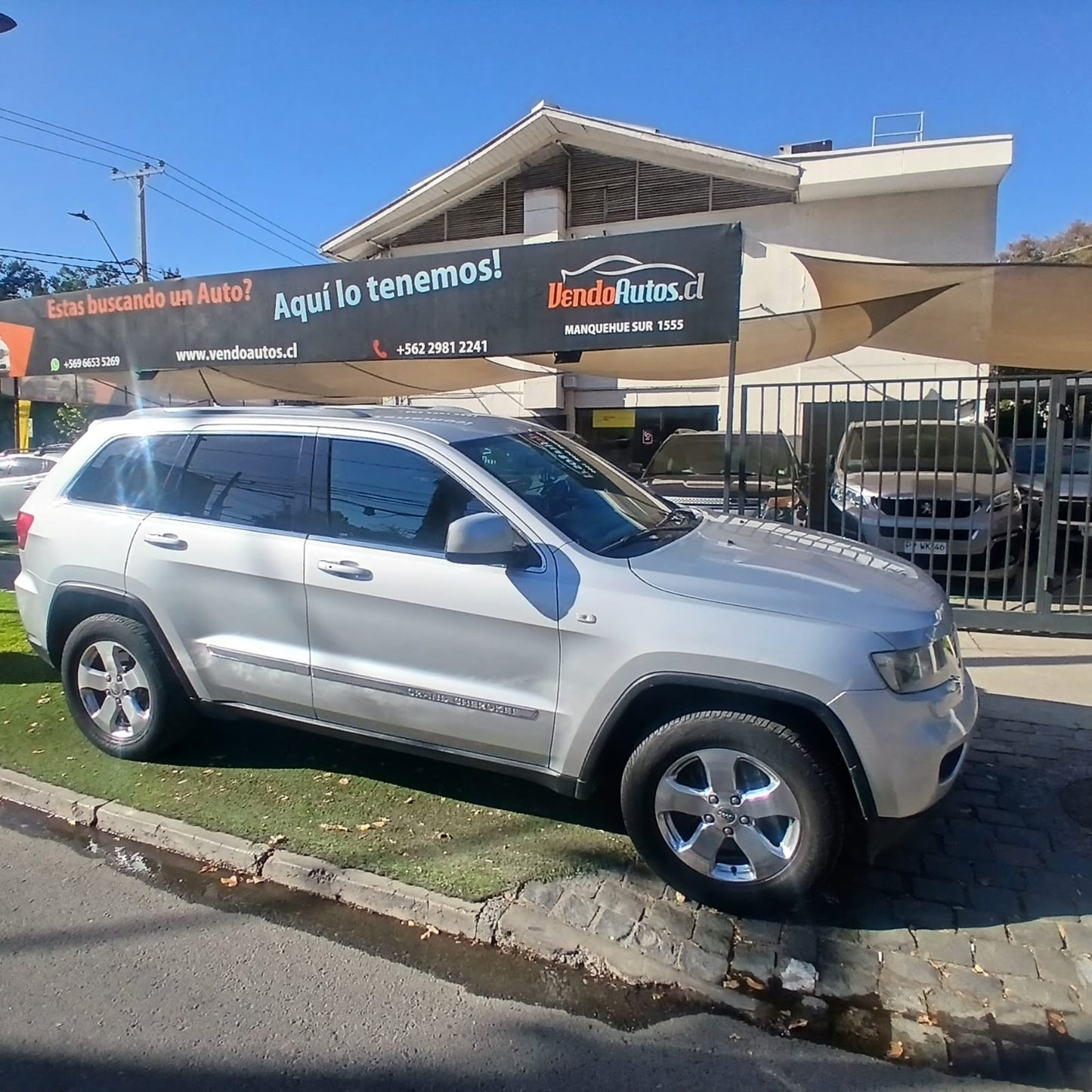 Jeep Grand Cherokee 2012 Laredo 3.6 AT – Potencia, seguridad y confort en un solo SUV